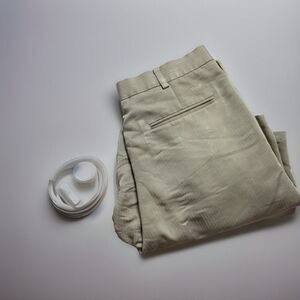 Ping Shorts Men's 34 Beige Pleated Chino Casual Golf Golfer Performance Athletic